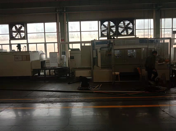 2022年1月為福建某上市公司設(shè)計(jì)，制造的鋼套內(nèi)外孔淬火加熱設(shè)備